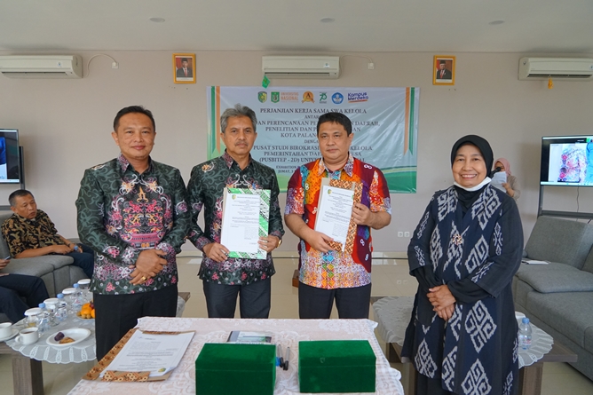 Read more about the article PUSBITEB-2D Unas Teken Kerja Sama Penyusunan RPJPD dengan Pemerintah Kota Palangkaraya